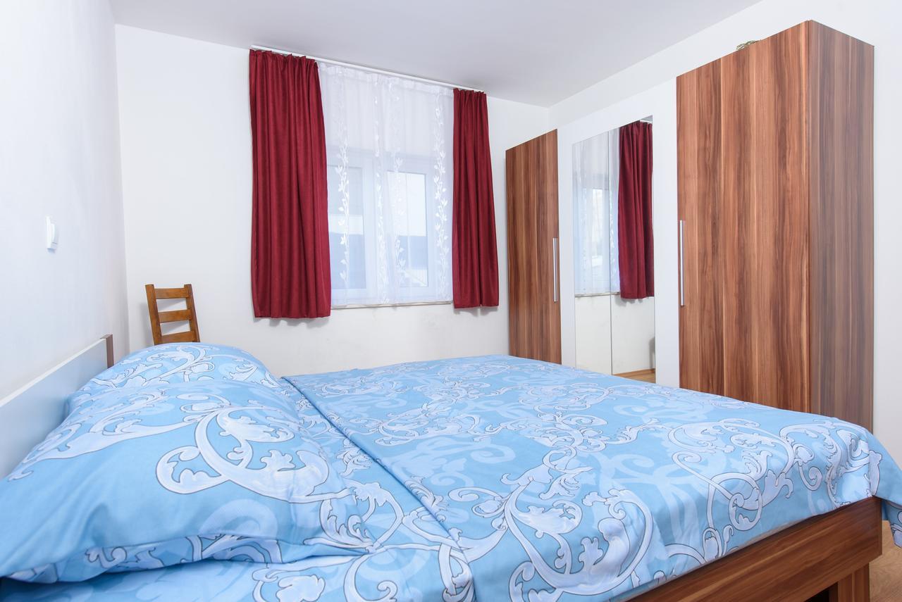 Apartment Drmic Kastela Luaran gambar