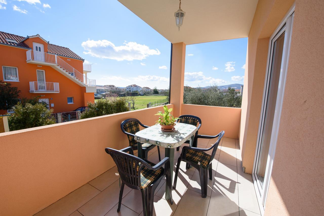 Apartment Drmic Kastela Luaran gambar